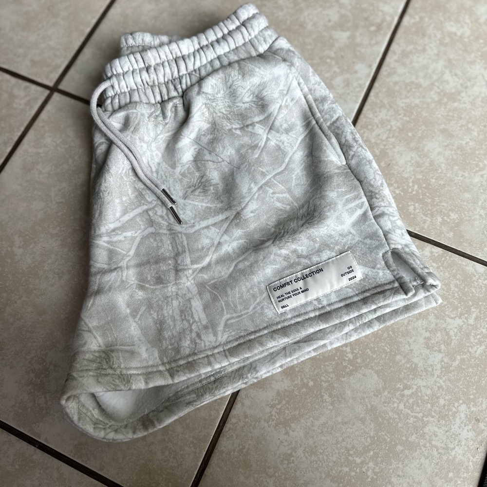 Comfrt Camo Short - Silver Birch